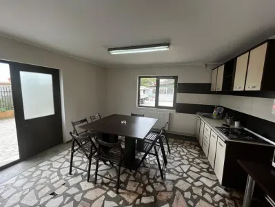 Camere de inchiriat pentru muncitori . - foto 13