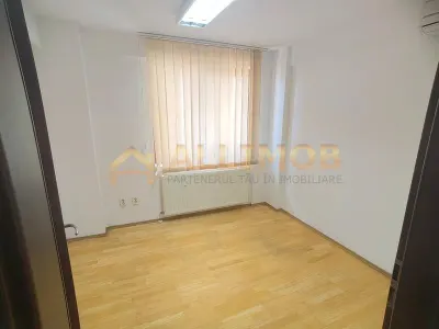 Spatiu de birouriin suprafata de 115 mp zona Piata Muncii. - foto 7