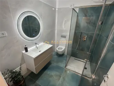 Apartament cu vedere la mare, etaj 8 – White Titanic, Mamaia Nord, mobilat complet - foto 13
