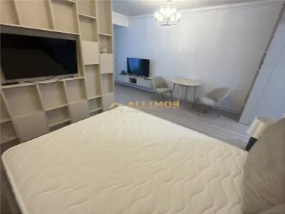 Apartament cu vedere la mare, etaj 8 – White Titanic, Mamaia Nord, mobilat complet - foto 4
