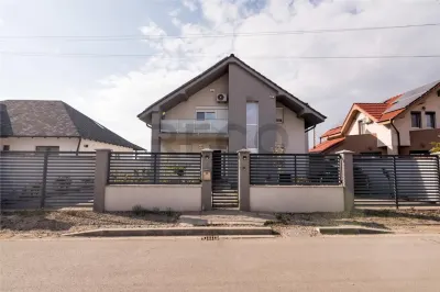 RECO Casa moderna in Sanmartin  zona Beverly Hills - Sanmartin