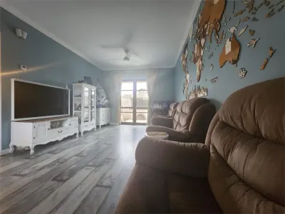 Vanzare Vila P+1+M+ terasa-Sector 4 - foto 3