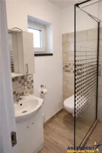 Duplex frumos structurat, constructie din lemn, Valea cu Flori, Izvor, Brasov - foto 7
