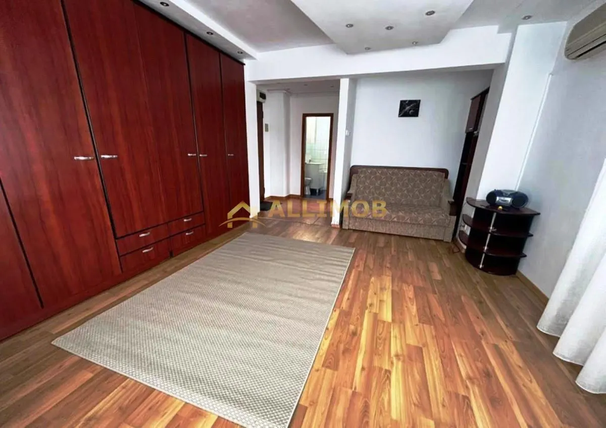 Garsoniera in Ploiesti, zona centrala, fostul BCR - foto 3