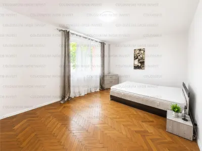 Garsoniera spatioasa | Mobilata si Utilata | zona Triaj - Brasov