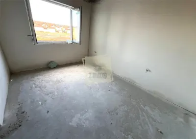 Casa la alb 2 bai 2 balcoane si curte 170 mp in Sibiu - foto 11