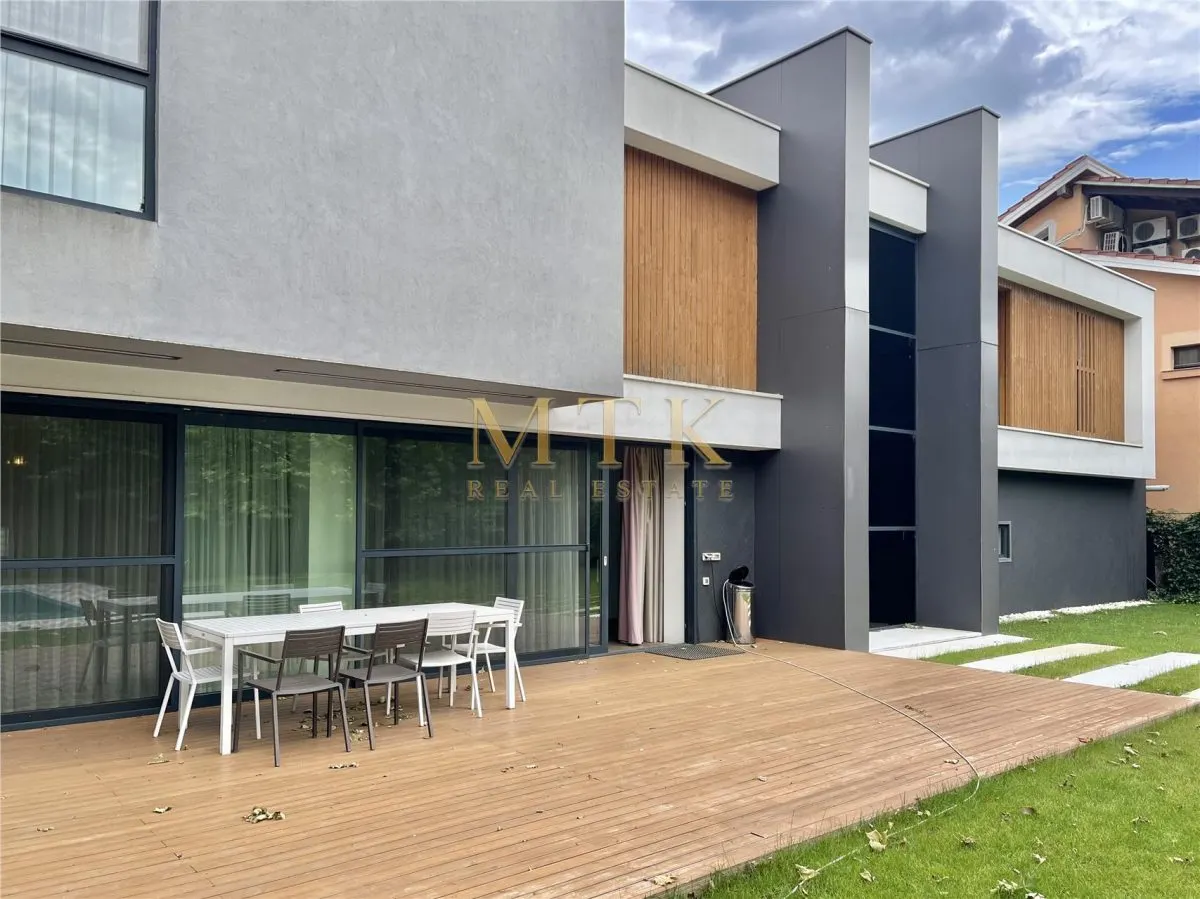 VILA LUX 6 camere | 1000 mp teren | Pipera - Erou Iancu Nicolae - foto 9