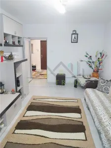 Apartament 2 camere decomandat Racadau - Brasov