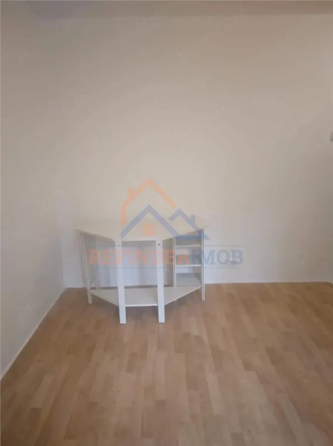 Vanzare garsoniera Trapezului 22mp - foto 1