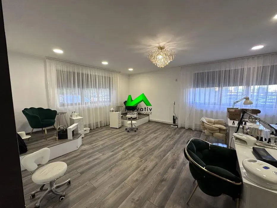Apartament de vanzare 3 camere pretabil spatiu comercial Sibiu Rahovei - foto 1