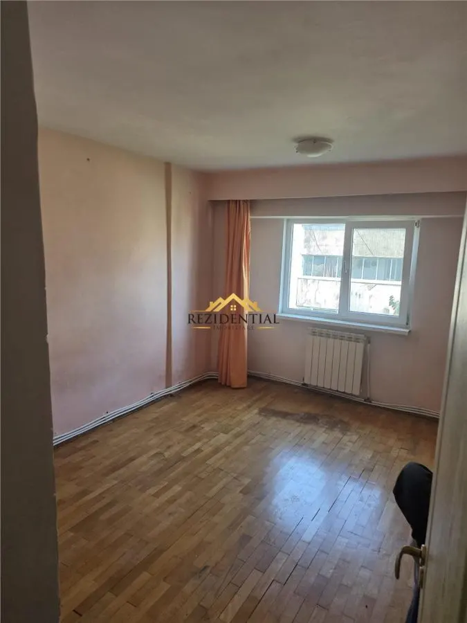 APARTAMENT DOUA CAMERE - PIATA MARE - foto 1