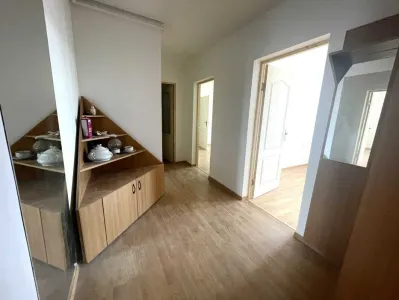 Apartament 3 camere etaj intermediar Calea Bucuresti - foto 5