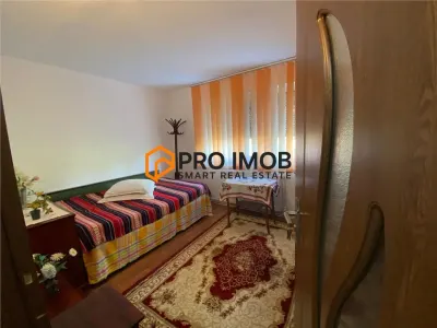 Apartament 2 camere cf 1 semidecomandat zona Berca - foto 4