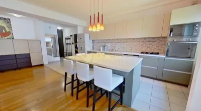 Apartament de 3 camere in zona Iancu Nicolae Lidl 2 parcari - Bucuresti