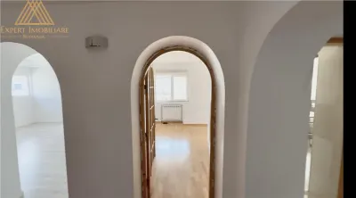 Apartament Luna 4 dormitoare de vanzare - foto 2