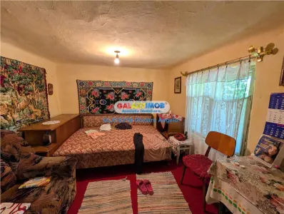 Ilfov,Lipia casa si teren 3000 mp, deschidere 20 ml - Lipia