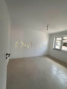 Vanzare apartament 2 camere - foto 12