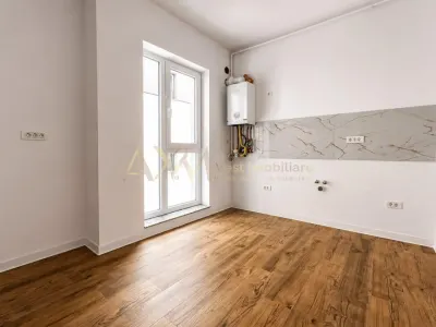 Vanzare apartament 2 camere - foto 2