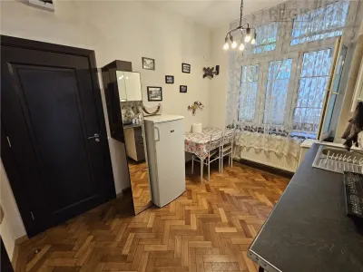 Investitie la cheie in zona centrala! 2 apartamente la casa, transformate in 3 unitati independente cu intrari separate – ideale pentru Airbnb - foto 11