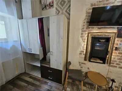 Investitie la cheie in zona centrala! 2 apartamente la casa, transformate in 3 unitati independente cu intrari separate – ideale pentru Airbnb - foto 7