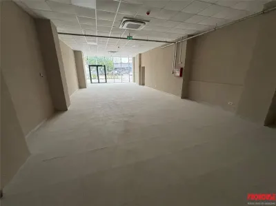 Spațiu comercial premium de închiriat – 140 mp | Bloc nou Valito | Str. Bradului, Bacău - foto 4
