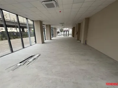 Spațiu comercial modern 155 mp, la cheie, cu două intrări – Bacău - foto 8