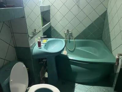 Apartament 4 camere decomandat zona Garii- Faget - foto 7