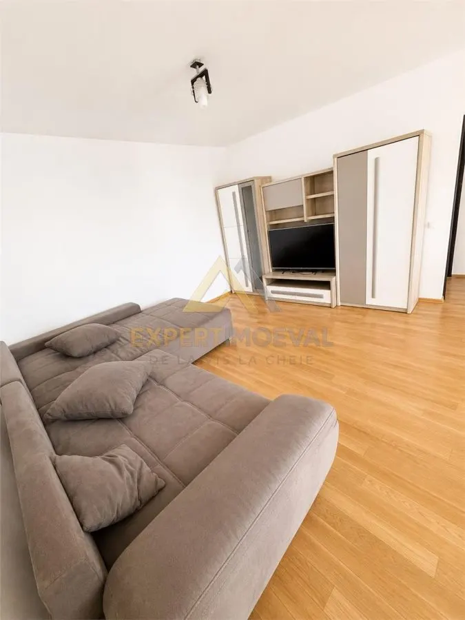 APARTAMENT DE INCHIRIAT – 3 CAMERE  CENTRUL VECHI – STRADA CARPATI - foto 3