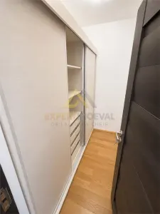 APARTAMENT DE INCHIRIAT – 3 CAMERE  CENTRUL VECHI – STRADA CARPATI - foto 6