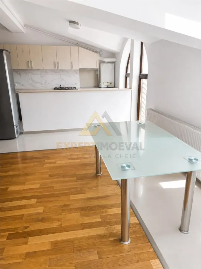 APARTAMENT DE INCHIRIAT – 3 CAMERE  CENTRUL VECHI – STRADA CARPATI - foto 9