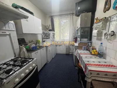 Apartament 2 camere in Ploiesti, zona Democratiei. - foto 11