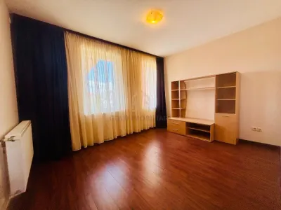 Casă de închiriat P+1 cu garaj - foto 10