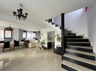 Casa  260 mpu 7 camere 5 bai filigorie teren 500 mp Selimbar - foto 2