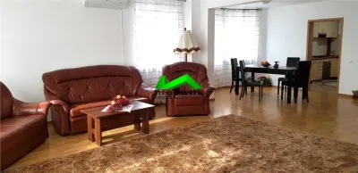 Casa 5 camere 2 bai teren Sibiu Trei Stejari - foto 2
