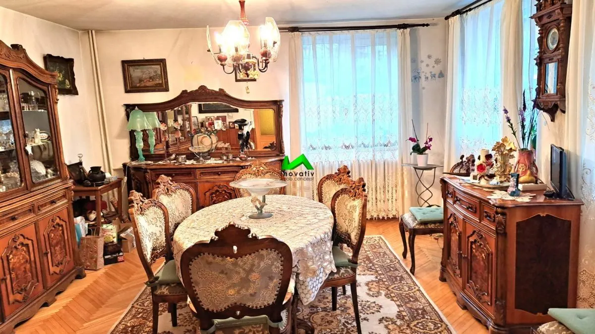 Casa de vanzare 5 camere Sibiu Central - foto 1