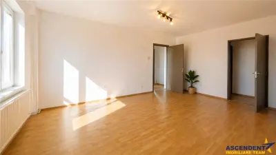 3D! Renovat, luminos, living si 2 dormitoare, cu vedere panoramica, Vlahuta, Brasov. - Brasov