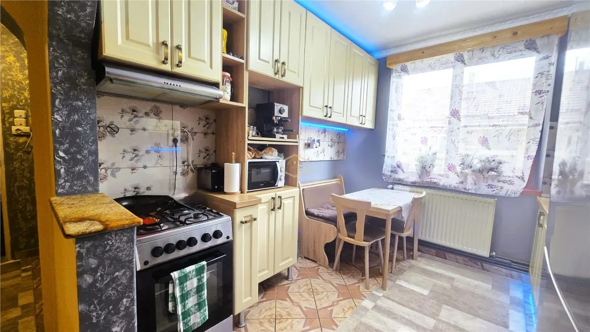 VIDEO | Etaj II | Apartament decomandat cu 2 camere in Livada - foto 12
