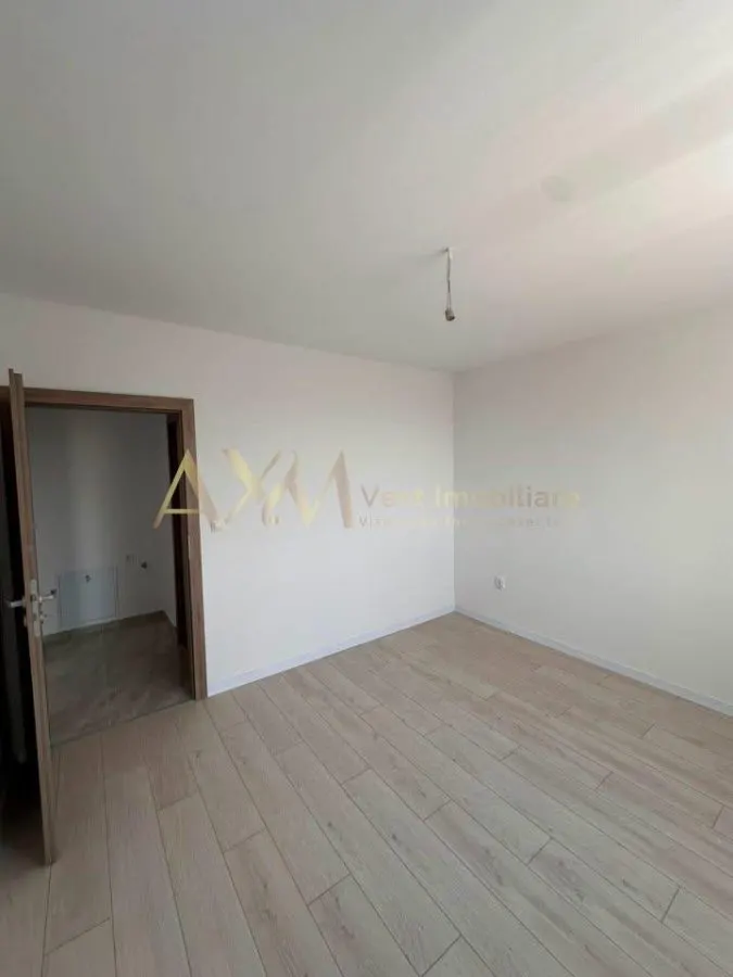 Vanzare apartament 3 camere - foto 4