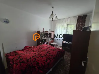 Apartament 4 camere cf 1 decomandat  Mun. Ramnicu Sarat - foto 3