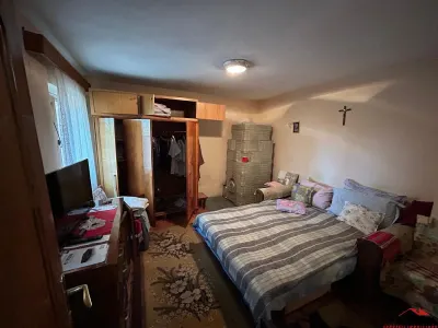 Casa parter de vanzare in comuna Vanatori, sat Mircestii Noi - foto 8