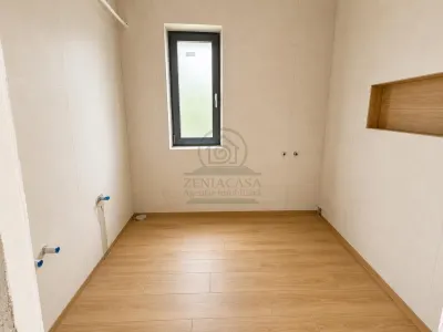Casa  4 camere Miroslava Vorovesti la cheie! - foto 10