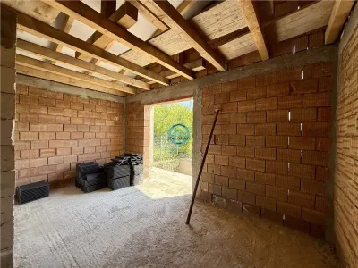 Case tip duplex de vanzare, 101 mp utili, 230 mp teren, in Corunca - foto 11