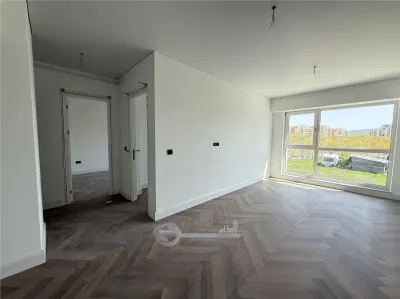2 CAM DECOMANDAT TATARASI BLOC NOU - Iasi