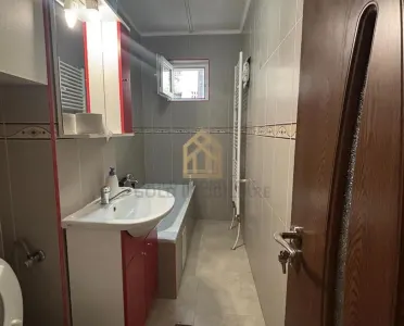 Apartament 2 camere de vanzare Oituz - foto 3