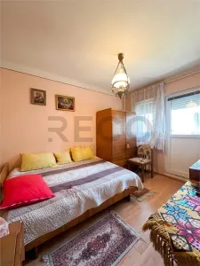 RECO Apartament cu 3 camere pe Calea Aradului - foto 3