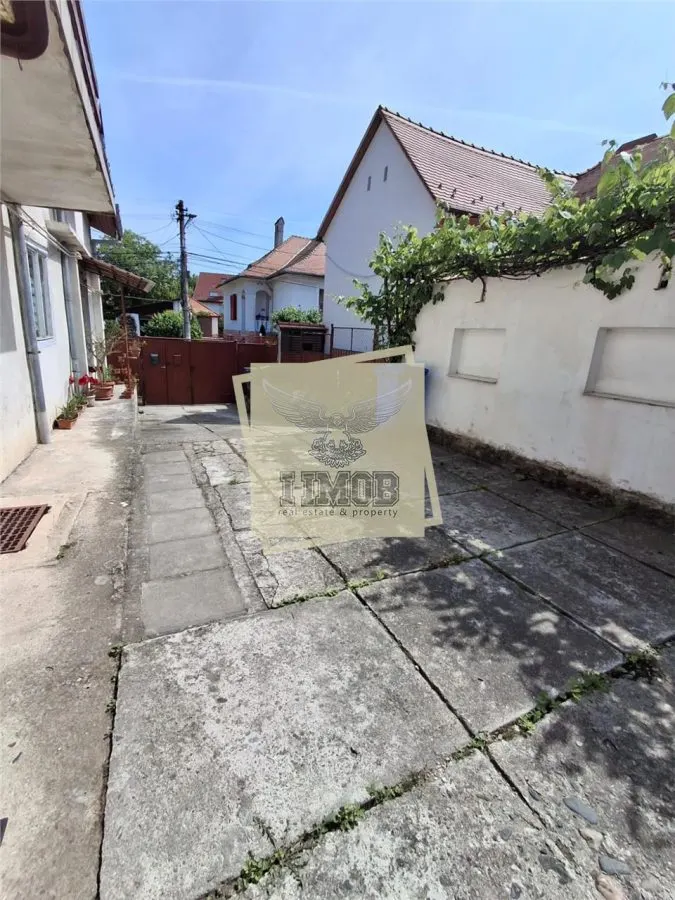 Apartament la casa 78 mpu pivnita| curte si parcare zona Sub-Arini - foto 19