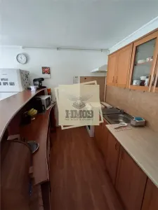 Apartament la casa 78 mpu pivnita| curte si parcare zona Sub-Arini - foto 10
