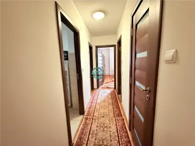 Inchiriez apartament cu 3 camere ultracentral aproape de Teatru - foto 14