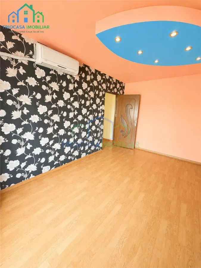 Apartament 3 camere Rovine - foto 2
