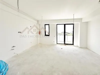 Grasoniera la alb, etaj 2 , bloc nou langa Marul de Aur - foto 5